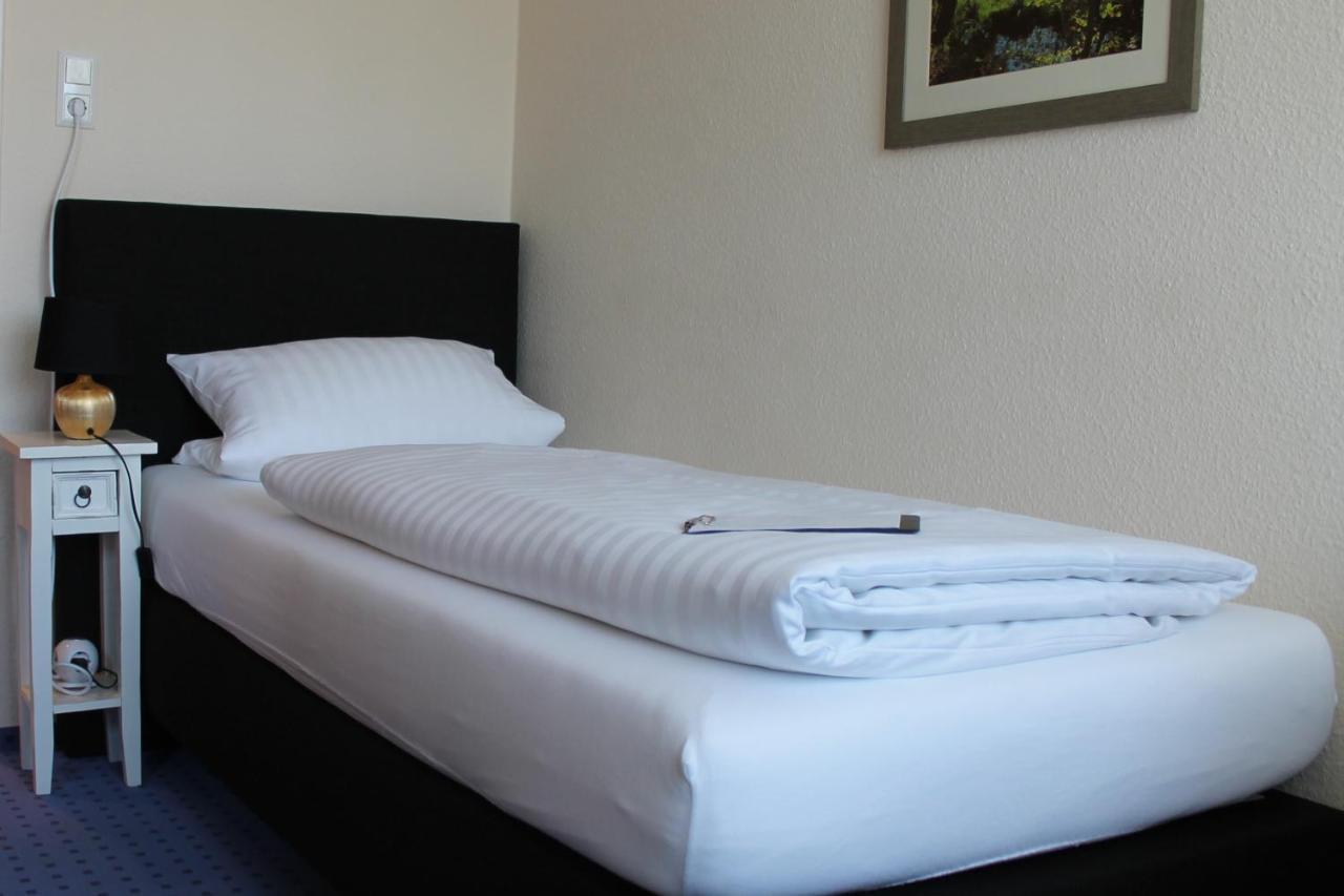 Alleehotel-Eschen Aurich Quarto foto